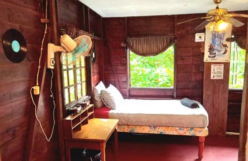 Long Bay Resort | La Familia Guest House and Natural Farm