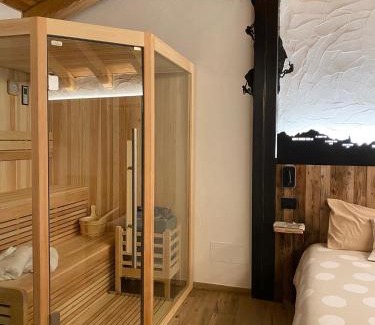 Saint-Nicolas House | La famille d'Evian
