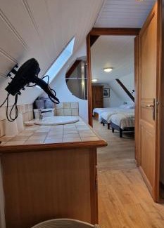 Trelevern House | La Ferme de L'Etang