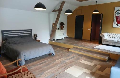 Thieffrain House | La Ferme De La Bete Noire