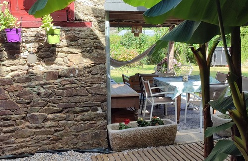 Plouer-sur-Rance House | La ferme de Merlin Charming cottage in the countryside, 15' from St Malo