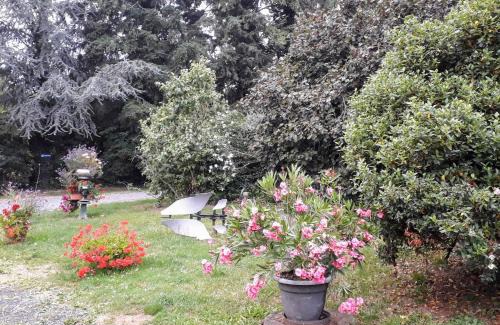 La Chapelle-pres-Sees Bed & Breakfast | la ferme des tertres