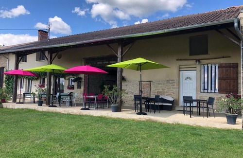 Arbigny Bed & Breakfast | La Ferme du Bonheur