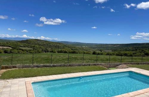 Vacheres House | La Ferme l'Etang