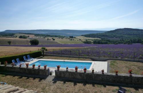 Vacheres House | La Ferme l'Etang
