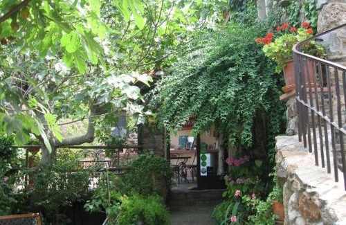 Castelnou Bed & Breakfast | La Figuera