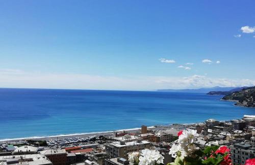 Voltri Apartment | la finestra sul mare