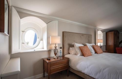 Forges-les-Eaux Hotel | LA FOLIE