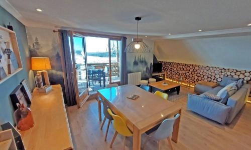 Besse-et-Saint-Anastaise Apartment | La forêt des Marmottes