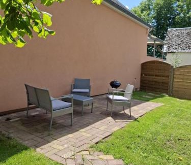 La Frenaye House | La gîte "Ressources" au calme avec jardin et jacuzzi entre Rouen et Le Havre