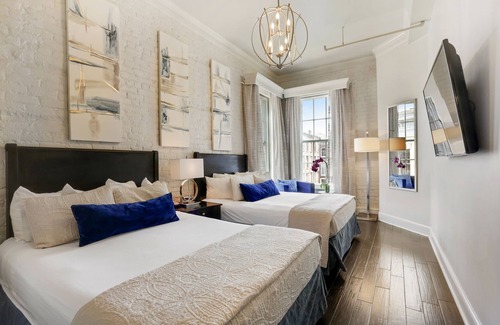 French Quarter Hotel | La Galerie French Quarter Hotel