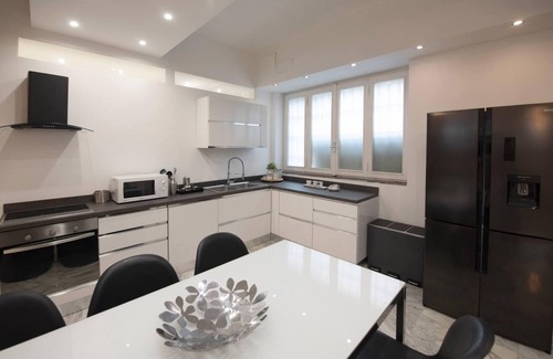 Zona Solari Apartment | La Galleria Milan - Your Chic Urban Retreat in Solari District