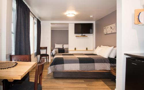 Tadoussac Hotel | La Galouine Auberge
