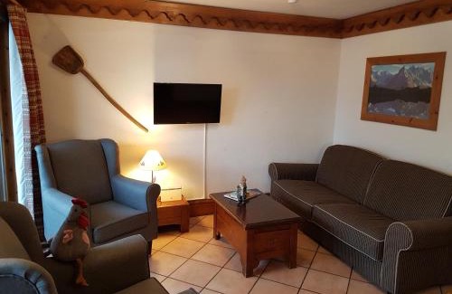 Chamonix City Centre Apartment | La Ginabelle Gala