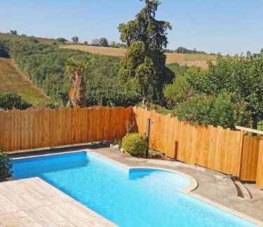 Verfeil Apartment | La glycine