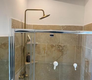 Combleux Apartment | La Grand Maison