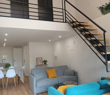 La Seauve-sur-Semene House | la grange du champ