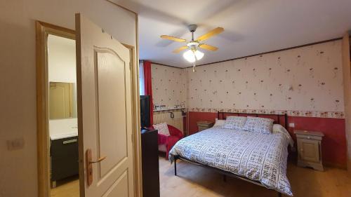 Anchenoncourt-et-Chazel Bed & Breakfast | La Grange Des Roches Roses