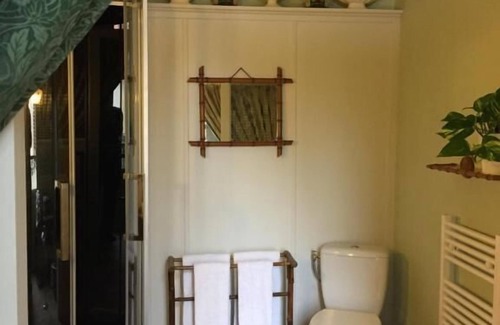 Marcillat-en-Combraille Bed & Breakfast | La Grenouille Noire