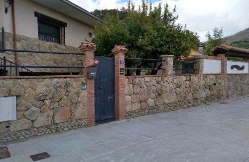 Candeleda Apartment | La Guarida del Oso