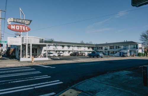 Georgetown Hotel | La Hacienda Motel