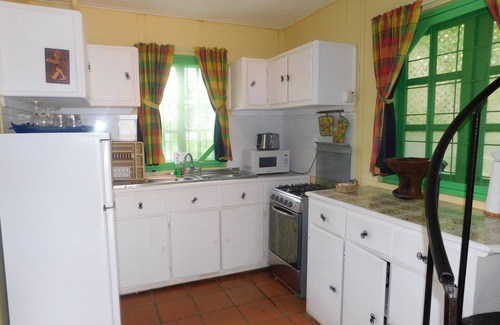 Soufriere Quarter House | La Haut Resort