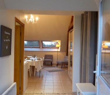 Villers-Carbonnel Apartment | La Hulotte