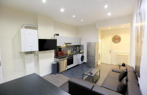 Centre Ville Apartment | La Jungle, T5 hypercentre chic et cosy, wifi, netflix par SOVALFI