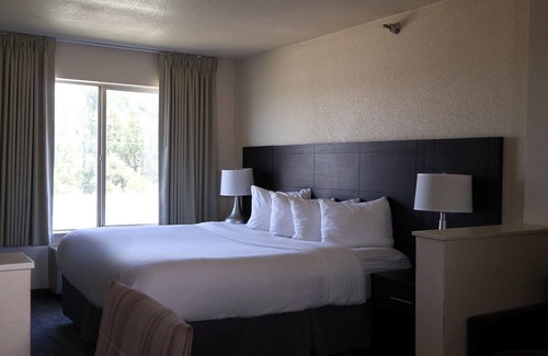 La Junta Hotel | La Junta Inn