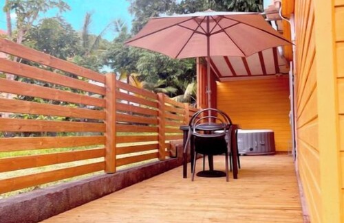 Saint-Philippe Apartment | La kaz orange - 2 people - spa