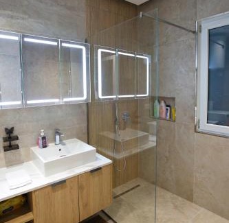 Vlore Apartment | LA LA Marina Wave Suites