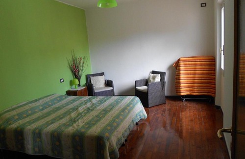 San Vito House | La Lantana