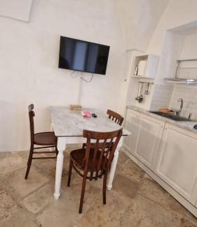 Old Town Cisternino House | La Lanterna