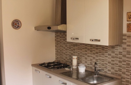 Monte Sacro Apartment | "La Lavanda" holiday home in garden city, Rome