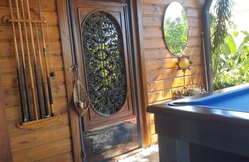 Bois de Nefles House | LA LIANE DE JADE 974 - Lodge "Ylang Ylang" piscine chauffée - jacuzzi privatif