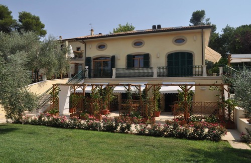 Mondavio Villa | La Limonaia-Entire Villa with swimming pool