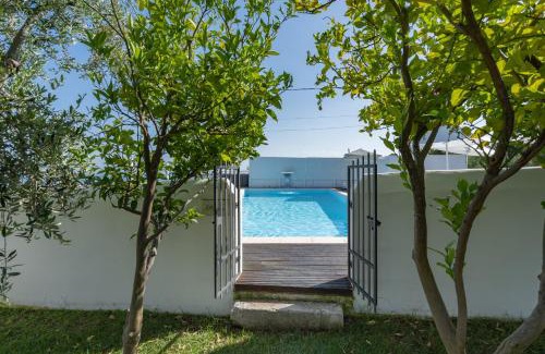 Mattinata Hotel | La Locanda Del Carrubo