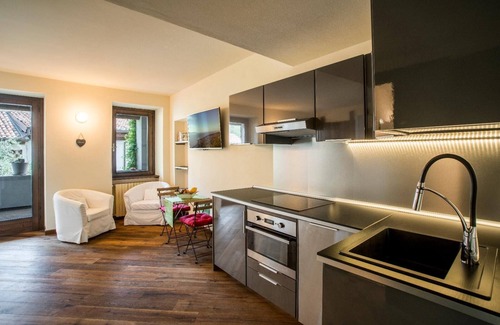 Gardone Riviera Apartment | La Loggia independent apartment with lake view and terrace