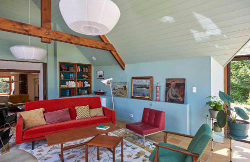 Kerherou House | La Longère de l'Amiral c'est au choix la Maison de l'Amiral jusqu'à 10 personnes ou le Carré de l'Amiral jusqu'à 4 personnes