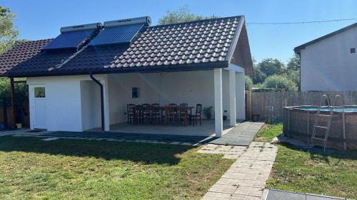 Maliuc House | La Luca