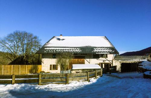 Cormaranche-en-Bugey Apartment | La luge