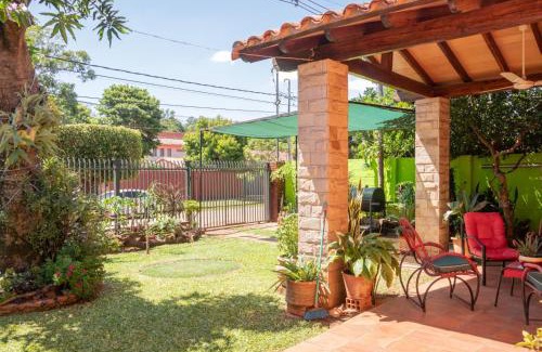 Luque House | La Luqueña House