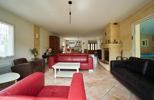 Puynormand Villa | La Méridienne, Heated indoor pool, Parking, bowling green, park