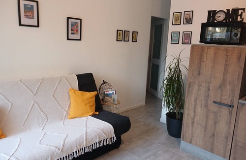 Garrigues-Sainte-Eulalie Apartment | La Maisonnette du Château d'eau 10 mn from Uzès