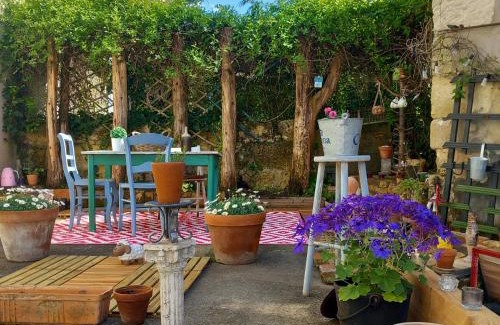 Rioux-Martin Bed & Breakfast | La maison aux livres
