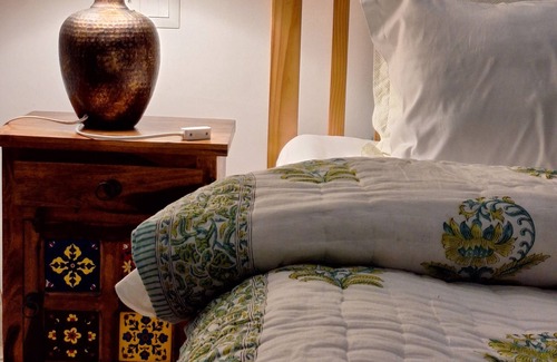 Gunehr Bed & Breakfast | La Maison, Bir (a Boutique Bed and Breakfast)