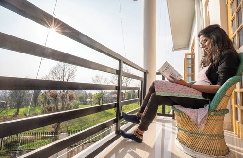 Gunehr Bed & Breakfast | La Maison, Bir (a Boutique Bed and Breakfast)