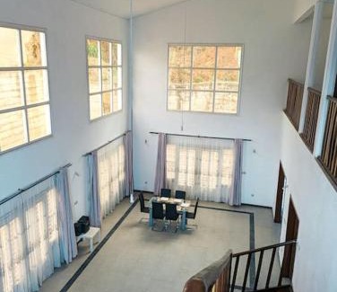 Bafoussam Villa | La Maison Blanche