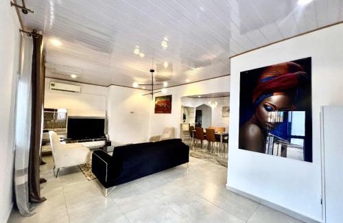 Yaounde Apartment | La Maison Blanche