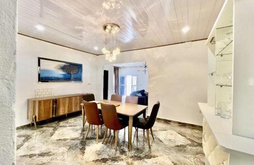 Yaounde Apartment | La Maison Blanche